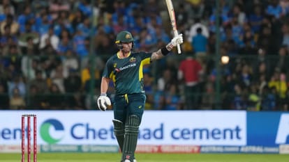 India beat Australia by six runs fifth T20 Shreyas Iyer Axar patel Arshdeep Singh Mukesh Kumar performance