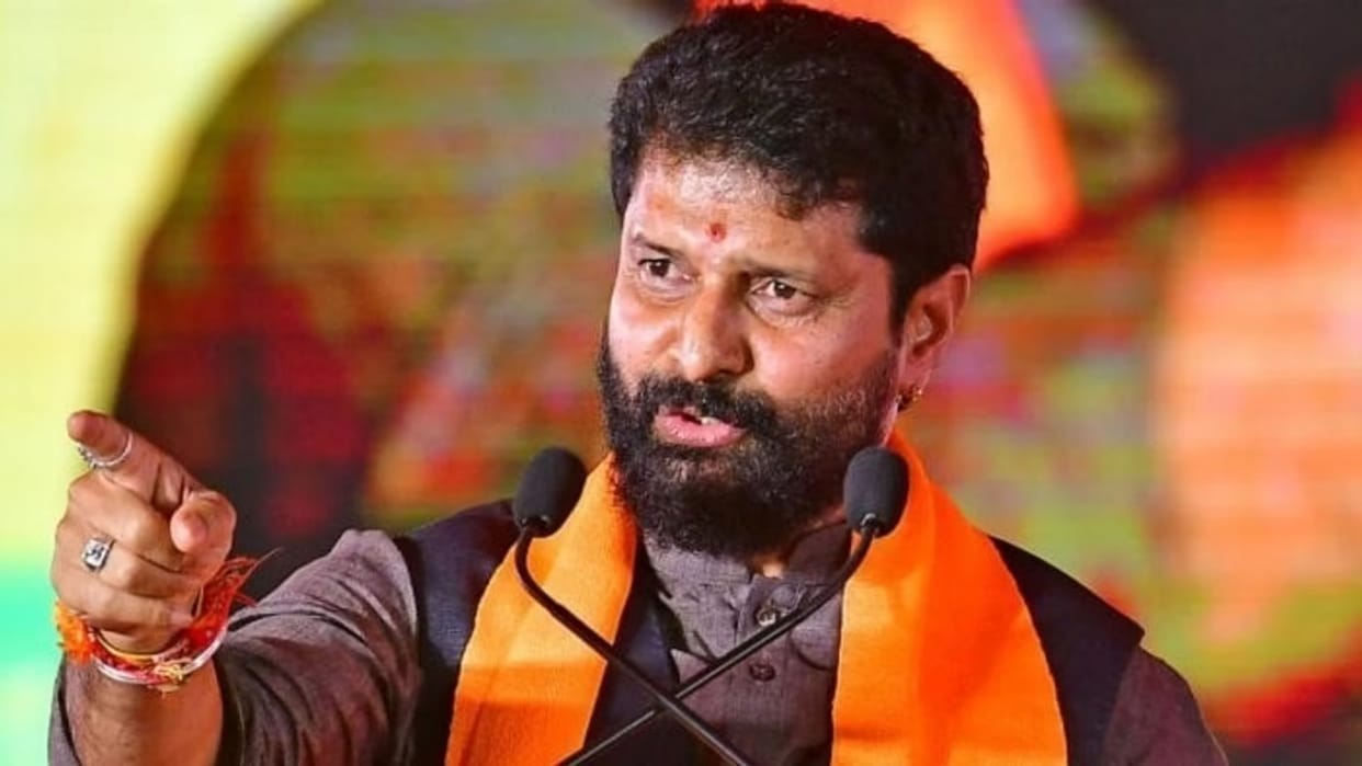 BJP leader CT Ravi call panauti to Rahul gandhi share his post on social media