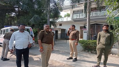 Stork recovered from gangster Pradhan's house, forest department took possession