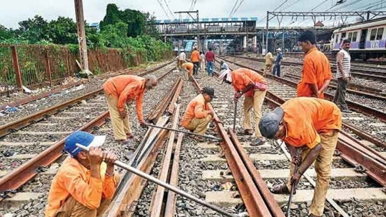 NCR Railway: 'Guard' will save the lives of railway track guards, will alert before the arrival of the train
