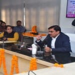 हक की बात जिलाधिकारी के साथ कार्यक्रम में अलीगढ़ डीएम इंद्र विक्रम सिंह