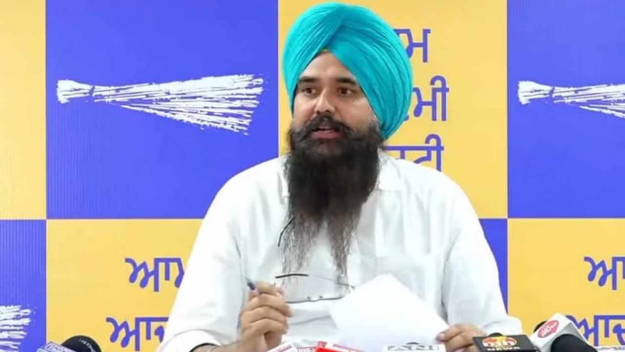 Aam Aadmi Party hits back at Bikram Singh Majithia