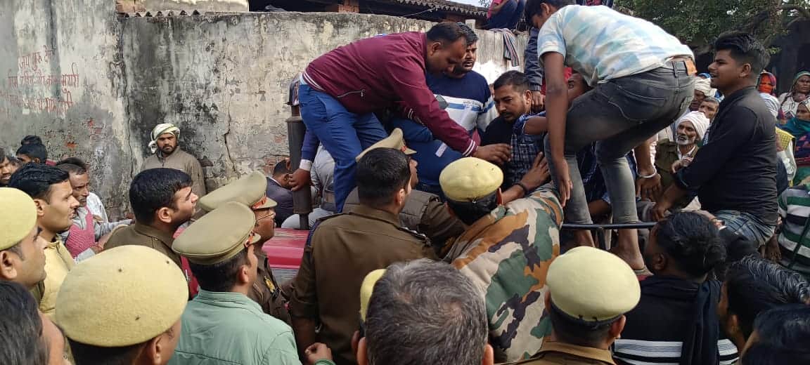 Tension due tomurder in Hastinapur: family members refused to perform last rites, clash with police