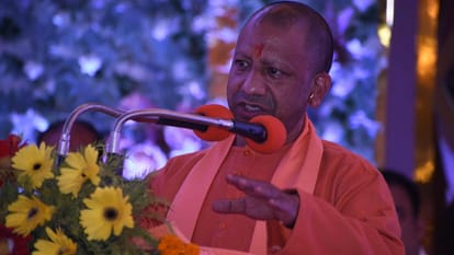 UP News: यूपी ग्रामीण खेल लीग का हुआ शुभारंभ, सीएम योगी ने बोले- पीएम के नेतृत्व में देश का विकास हो रहा UP Rural Sports League started by cm yogi in Gorakhpur