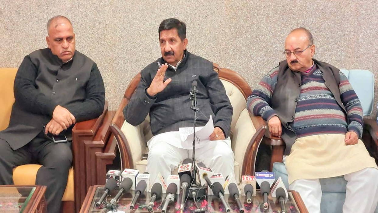 Mukesh Agnihotri said Himachal and Punjab officials should increase coordination to prevent crime.