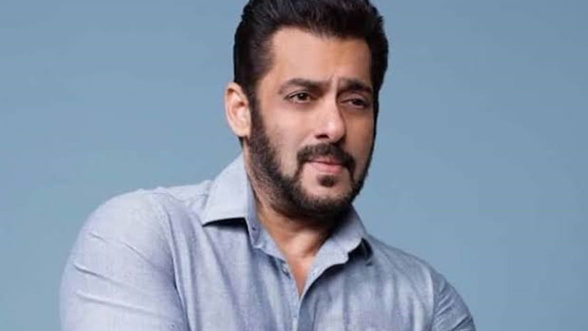 Salman Khan Film Tiger 3 earning did not reach cost even after 21 days now Tiger vs Pathaan War 2 in trouble