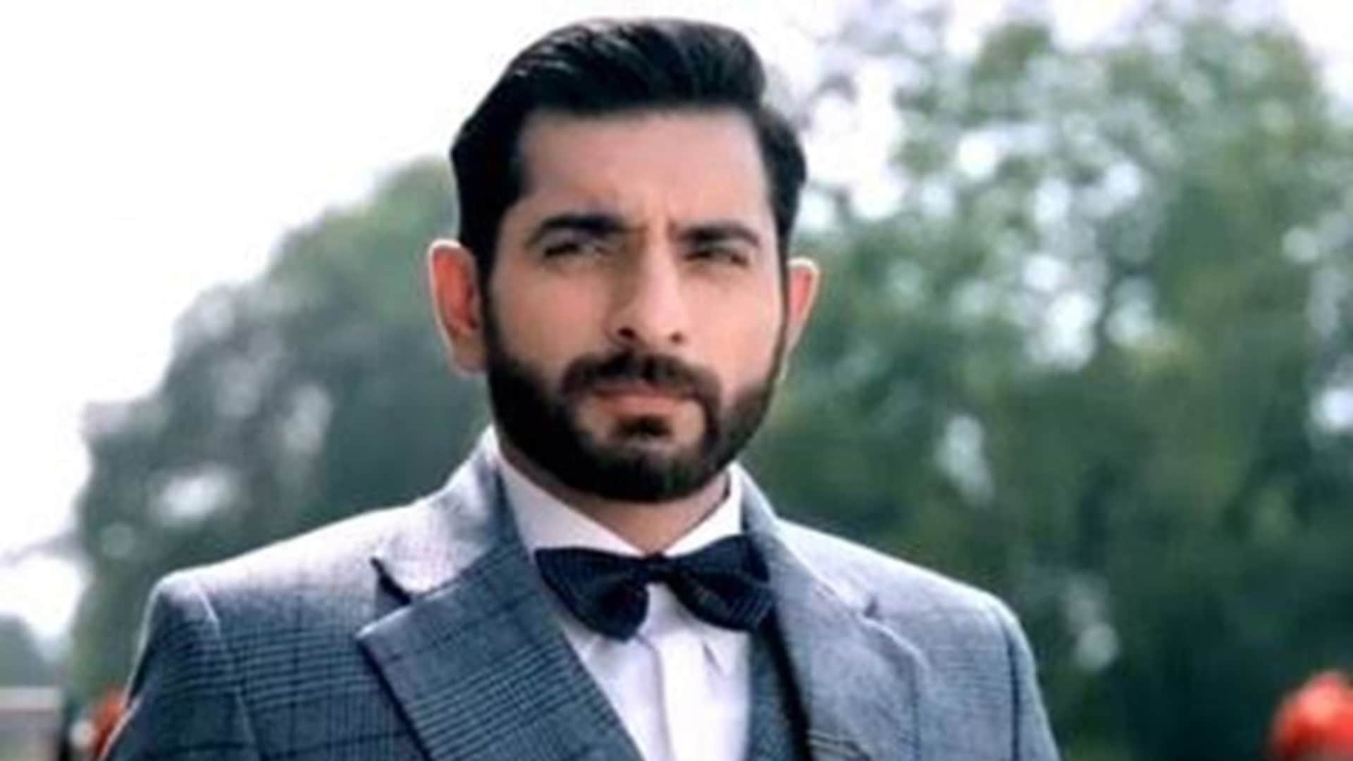 Siddhant Karnick defends Ranbir Kapoor character hurting his wife by pulling her Inner wear strap in Film Anim