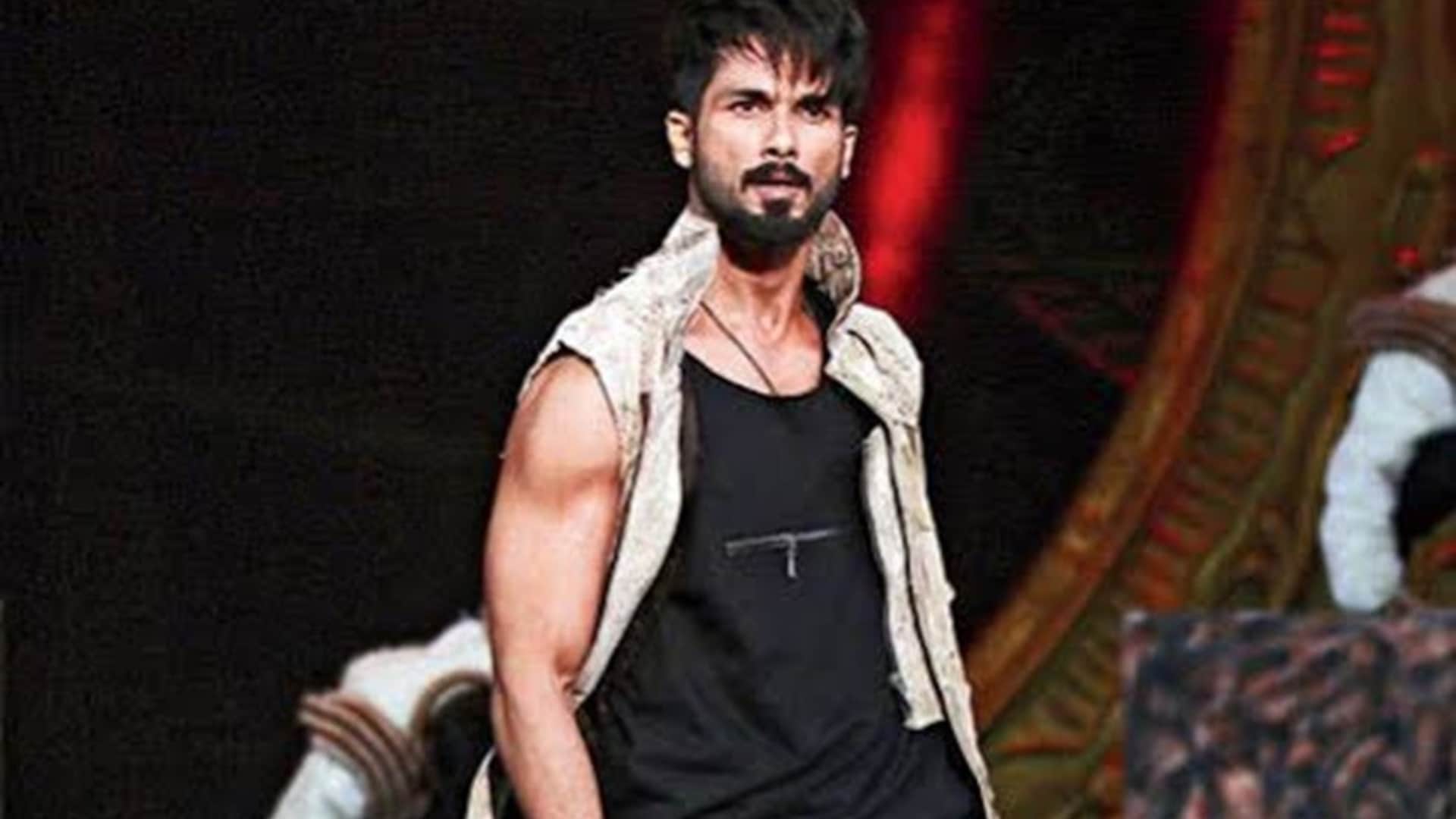 New Year 2024 Stars busy preparing for New Year celebrations Shahid Nora Malaika Honey Singh to blast together