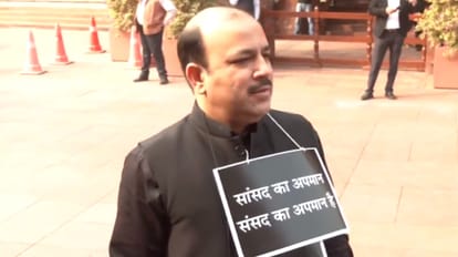 BSP MP Danish Ali stages protest inside the Parliament premises demanding action against BJP MP Ramesh Bidhur