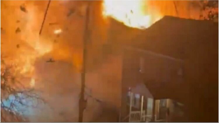 flare gun was fired inside a home causing a massive explosion in Arlington US