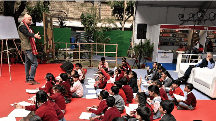 Sahitya Akademi book fair Pustaka was organized at Mandi House