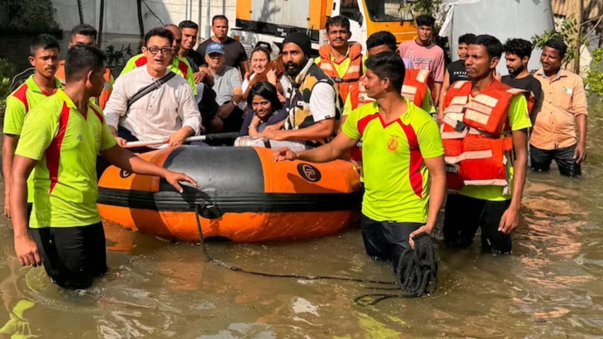 Aamir Khan south actor Vishnu Vishal rescued from floods in Chennai actors Thanked fire and rescue department