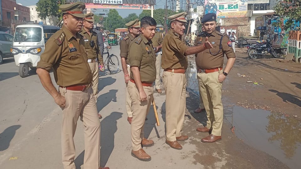Agra Road Accident Incomplete service lane and 19 black spots major reasons for accidents on Delhi Highway