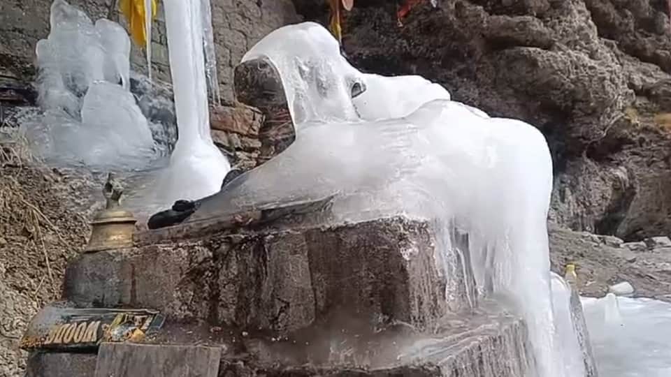Uttarakhand Timmersain Mahadev Snow Shivling of Baba barfani in niti valley China border 2023 first photo