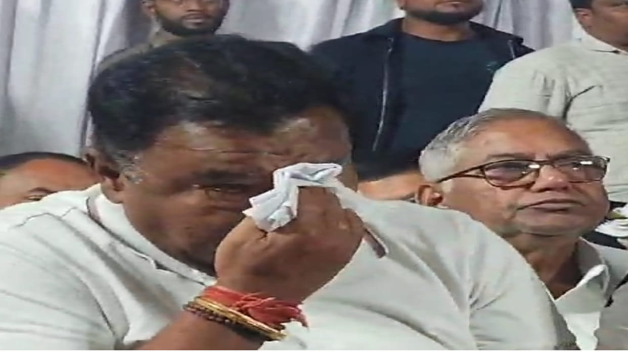 MP Election Result: Congress candidates became emotional in the gratitude meeting program after losing the ele