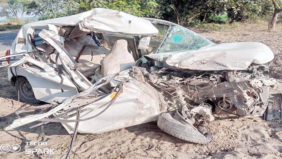 Groom brother-in-law dies in road accident three injured including bride in Shahjahanpur