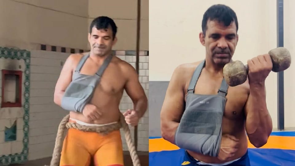 Passion for medal in Olympics, Dumb wrestler  from jhajjar practicing with injured hand