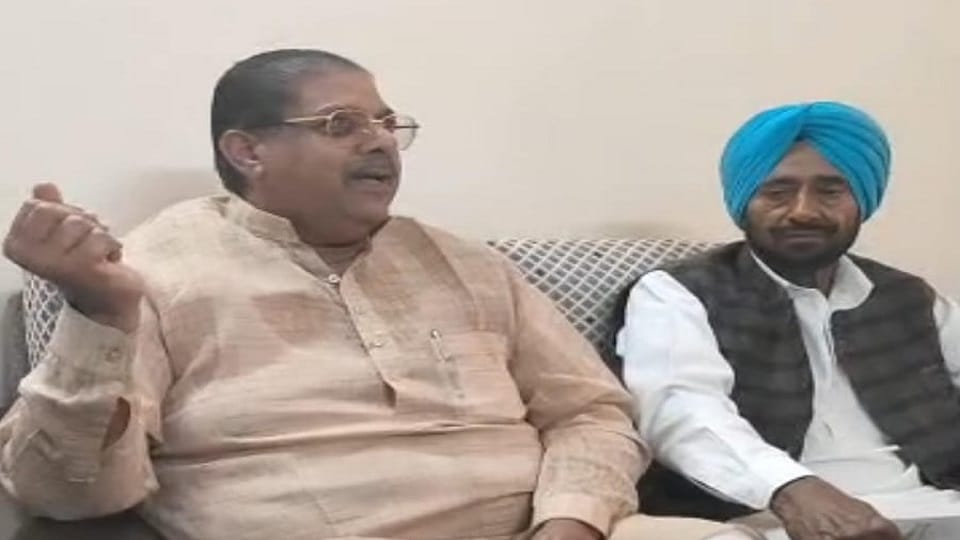 Ajay Chautala attacked former minister In Fatehabad said Birender Singh has become stubborn