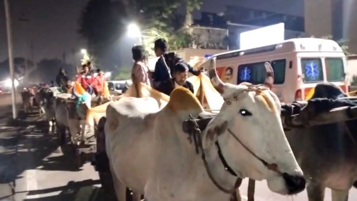 Gwalior News Such a procession took place on the streets that expensive vehicles stopped