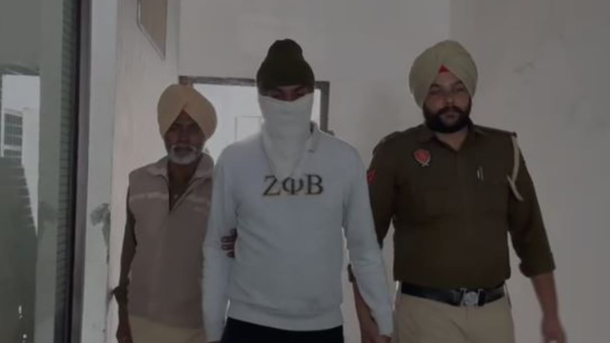 Punjab: Accused police personnel arrested in the case of robbery in train