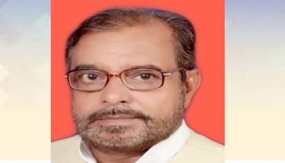 Sambhal: बहजोई के पूर्व पालिकाध्यक्ष पर गैंगस्टर, पुलिस ने किया गिरफ्तार, सरकारी जमीन पर किया था कब्जा Sambhal: Gangster police arrested former Municipal President Bahjoi, had encroached government land