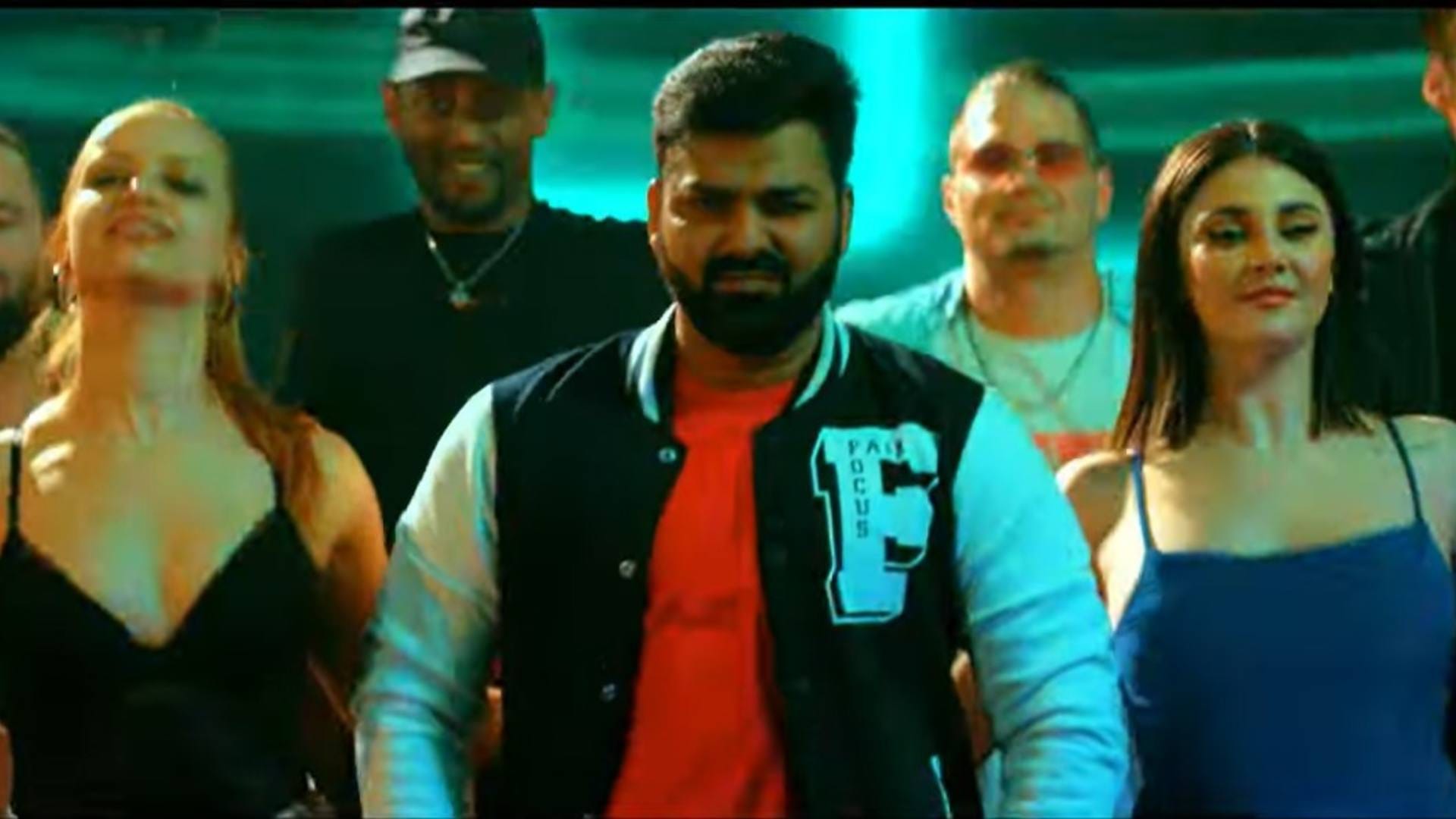 Pawan Singh another blast after lollypop lagelu song Sun Meri Lollipop with Shivani Singh is trending