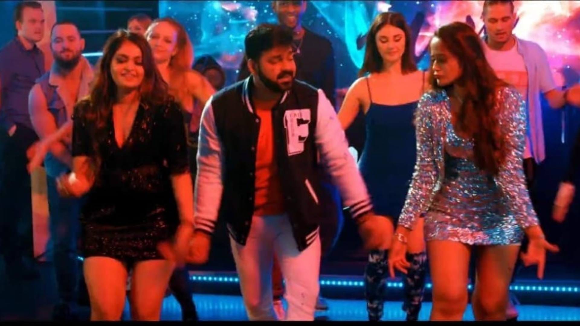 Pawan Singh another blast after lollypop lagelu song Sun Meri Lollipop with Shivani Singh is trending