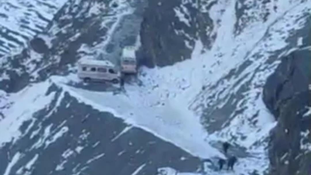 atleast four Kerala residents killed and 2 injured after vehicle skids off road on Zojila Pass