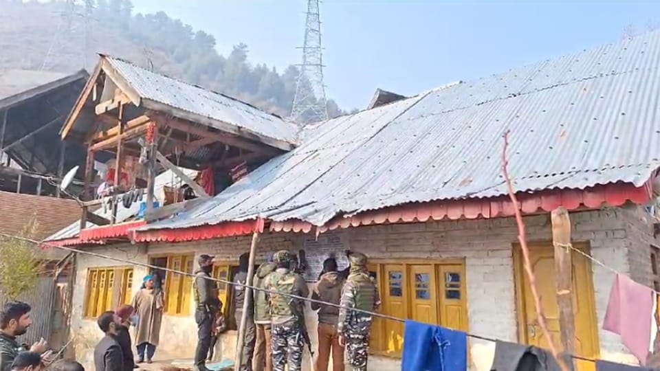 jammu kashmir: Land identified as proceeds of terrorism attached in Bandipora