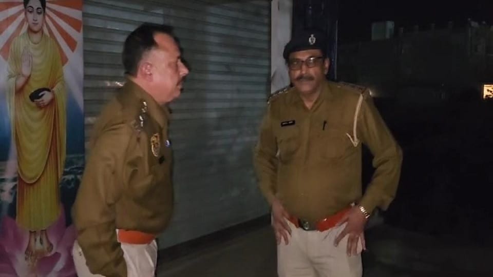 Police raid on Golden SP Center in Tohana, Fatehabad, women from Punjab were brought to get immoral work done