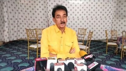 kailash vijayvargiya cm face pramod tondon congress leader demand