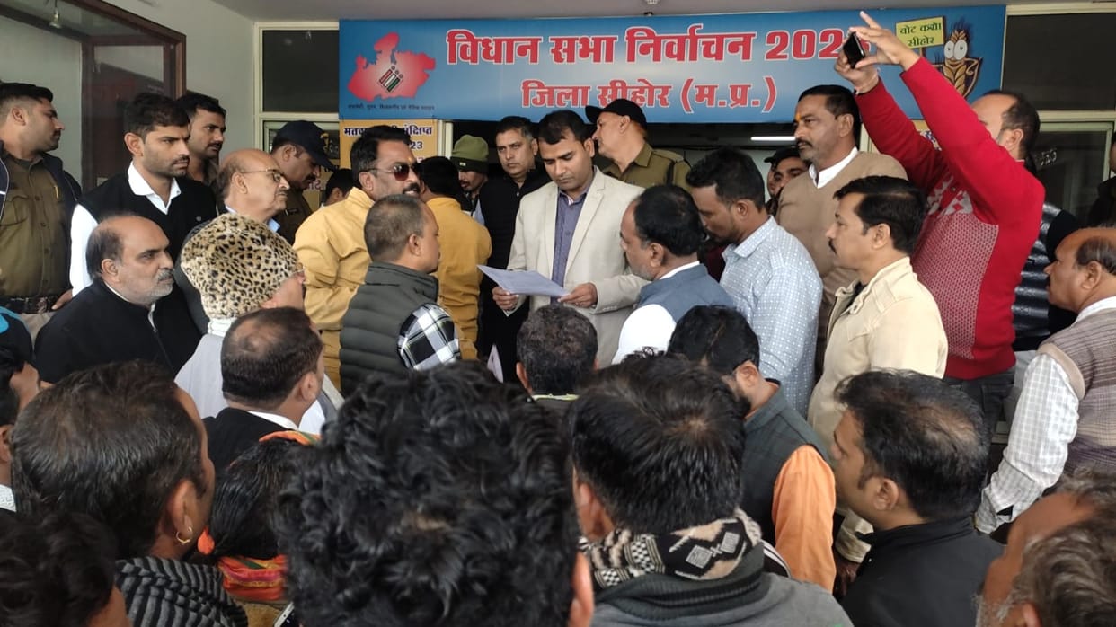 MP News: Outrage over the murder of Rashtriya Karni Sena President in Madhya Pradesh too