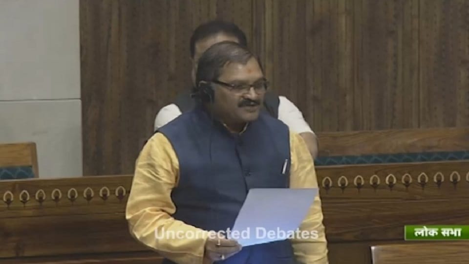 MP Santosh Pandey demanded in Lok Sabha to make Rajnandgaon a postal department division