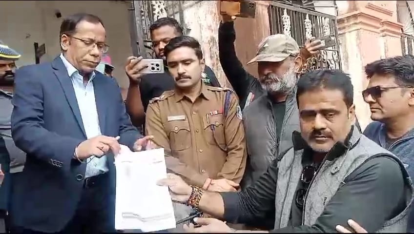 MP News: Outrage over the murder of Rashtriya Karni Sena President in Madhya Pradesh too
