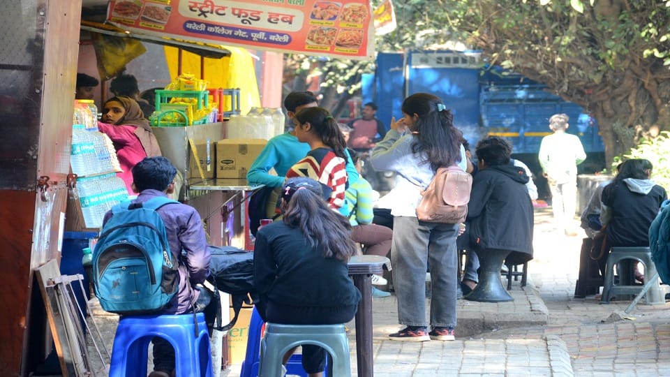 Shops of student leaders outside Bareilly College became a den of bullying