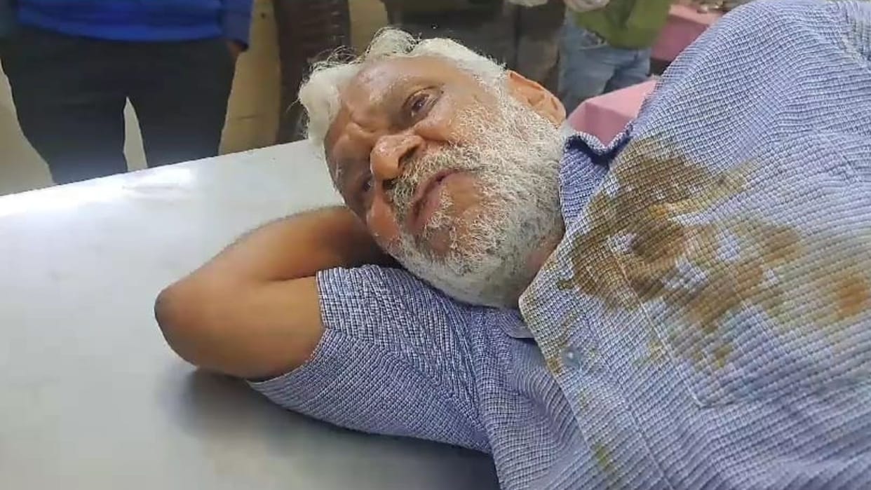 Knife attack on middle market shopkeeper in Damoh