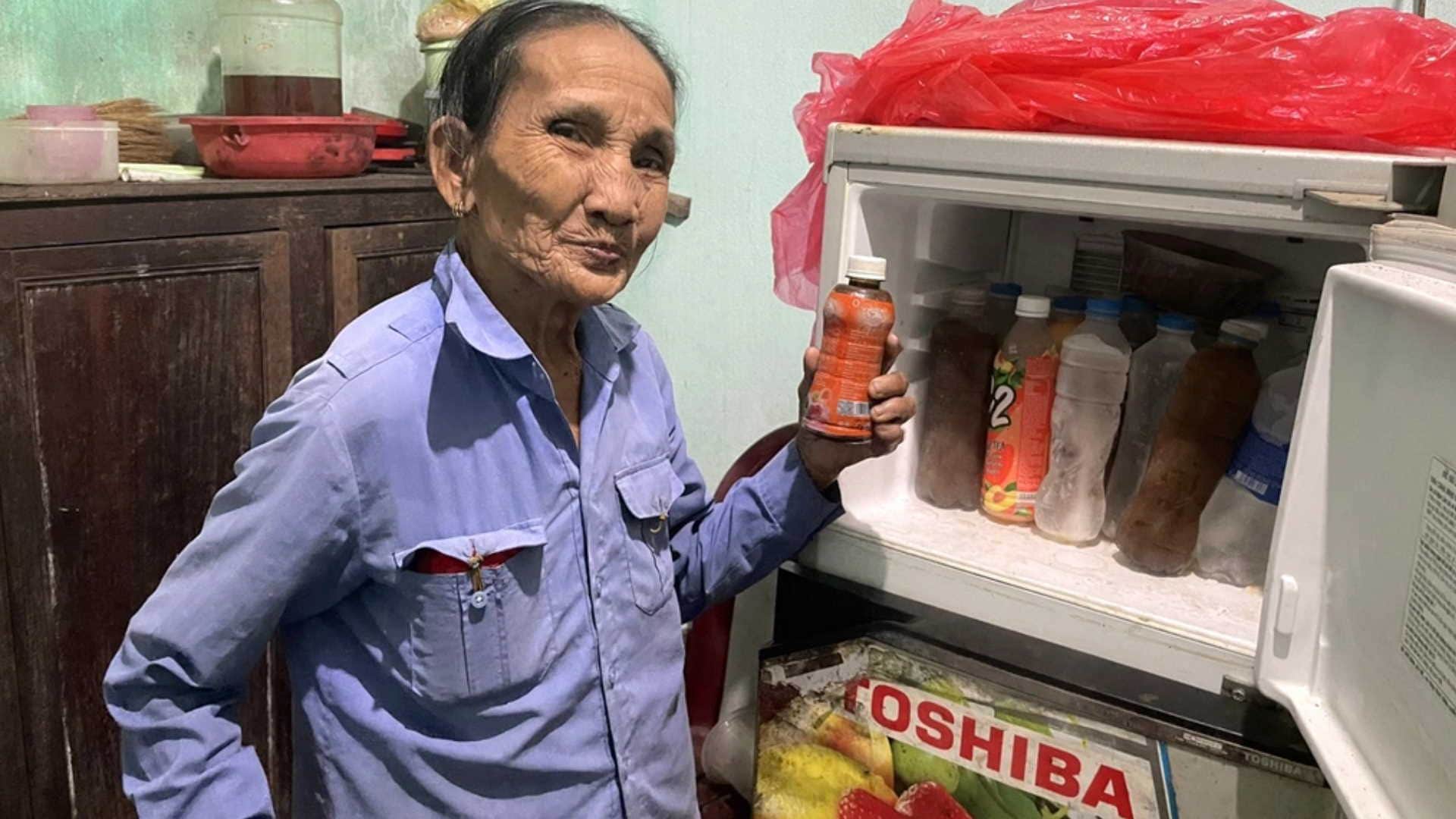 75-year-old Vietnamese woman claims she has not eaten any solid food in 50 years