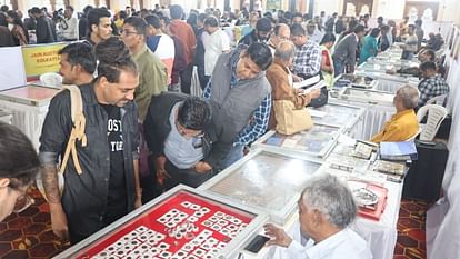 Indore Mudra Mahotsav Coin Collection - Amar Ujala Hindi News Live - Indore News:दो लाख रुपए का एक सिक्का, दुनियाभर के दुर्लभ सिक्कों का कलेक्शन इंदौर पहुंचा