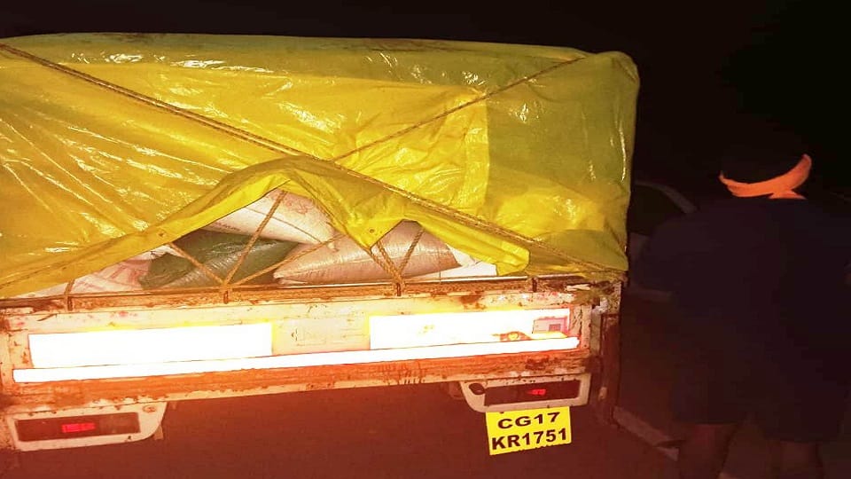 340 sacks of illegal paddy being transported from Odisha seized