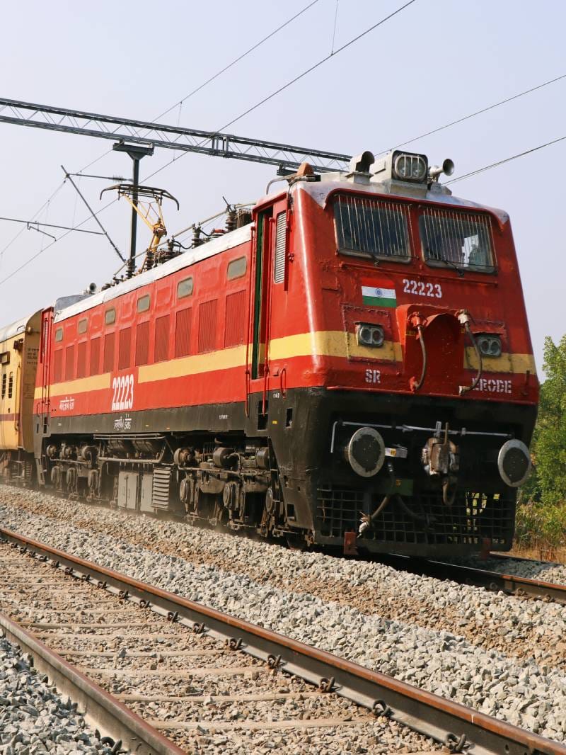 MEMU train running between Narkatiaganj to Muzaffarpur canceled till 16th February
