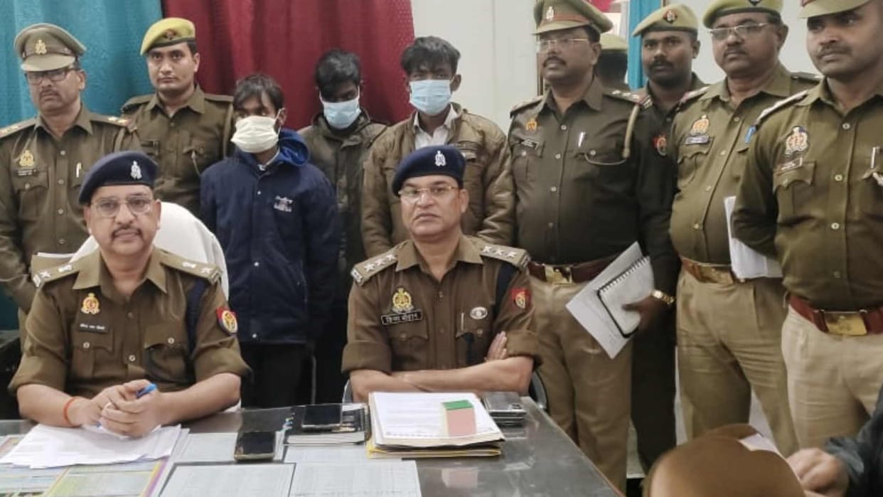 Gang of strippers committing theft three arrested