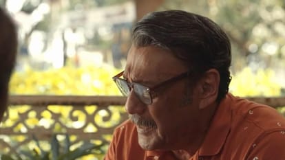 Mast Mein Rehne Ka Review in Hindi Jackie Shroff Neena Gupta Abhishek Monika Faisal Rakhi Vijay Maurya