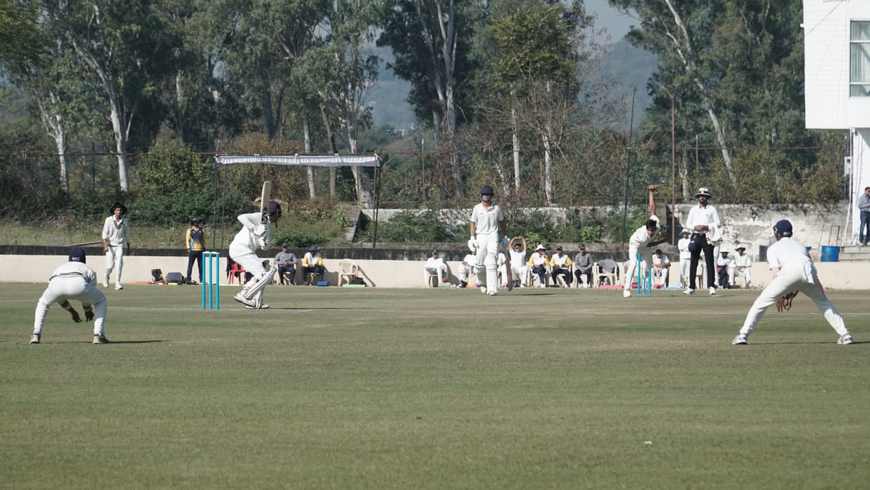 Cooch Behar Trophy uttarakhand win toss decided to field first against himachal