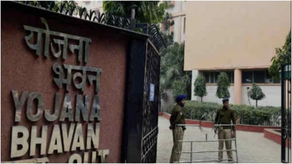 Rajasthan DOIT Bribe Case ACB permission from government to register case on IAS Akhil Arora