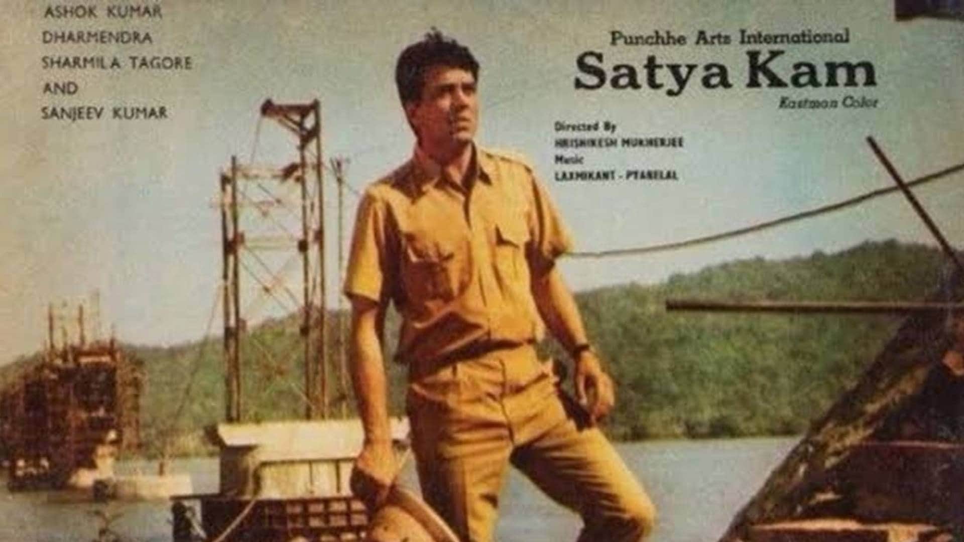 Dharmendra birthday his Top 10 Films Chupke Chupke Sholay Satyakam Johnny Gaddaar Phool Aur Patthar Anupama