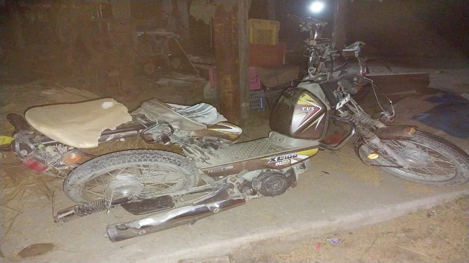 Uncontrolled car crushed five people in Azamgarh two people died