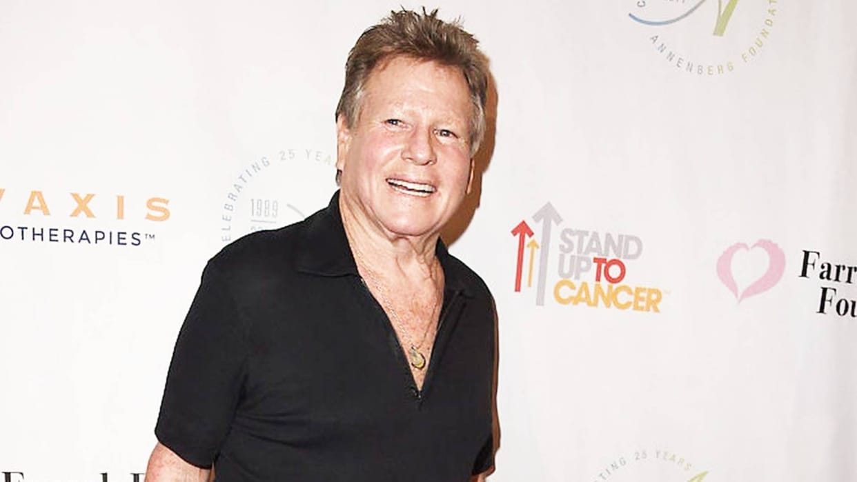 Ryan ONeal passed away at age of 82 Oscar nominated hollywood actor known for Love Story Paper Moon films