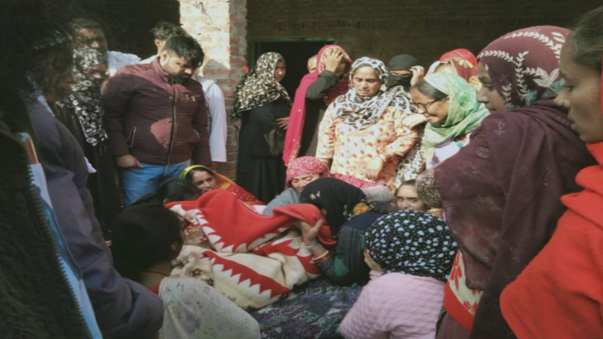 UP : A student of 4th class has died in a school in Bijnor city