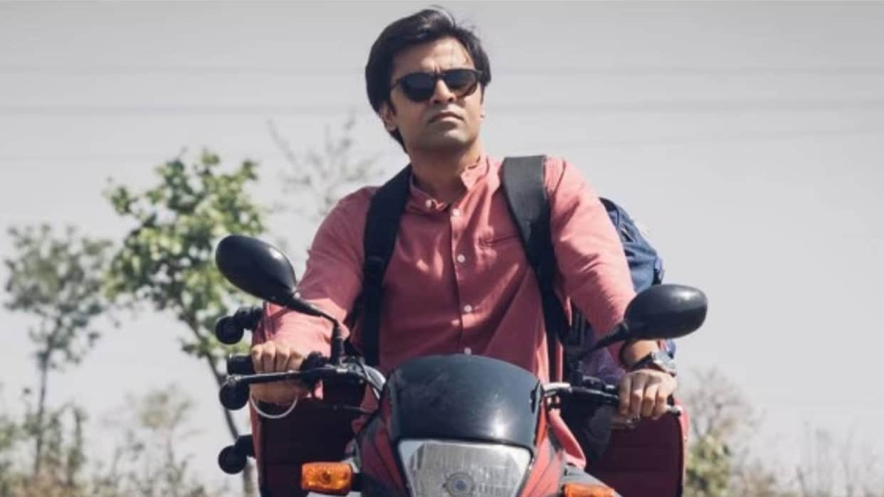 Panchayat 3 first look Jitendra Kumar returns as Sacheev Durgesh Kumar Aka Bhushan Kumar poster goes viral