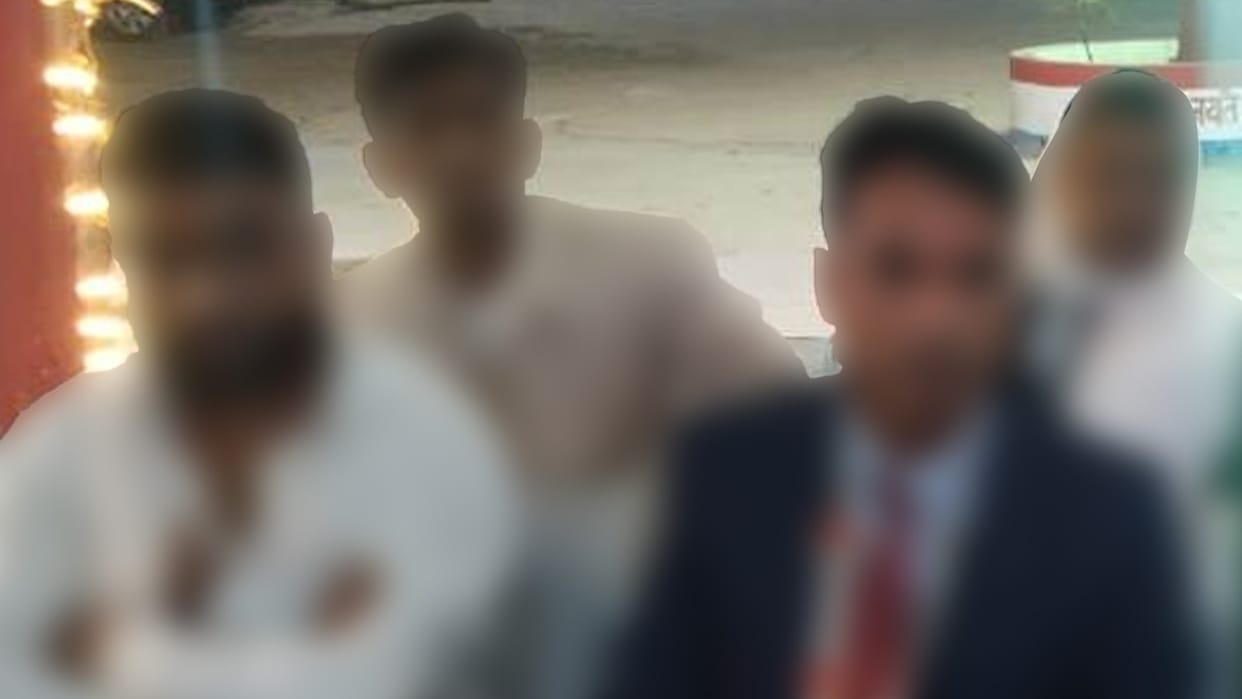 Groom Got angry for not giving place to sit In Amroha girl side beat him up